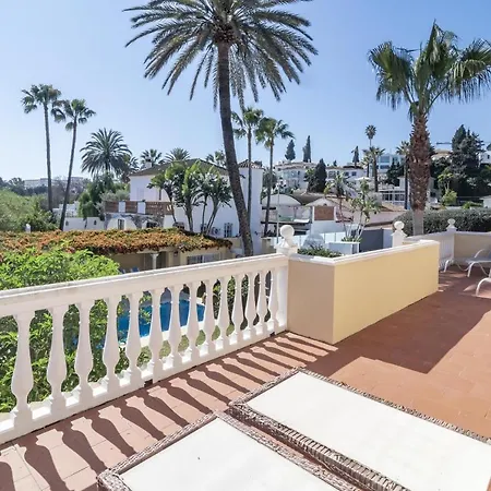 Marvelous Mansion With Pool In M26 ヴィラ