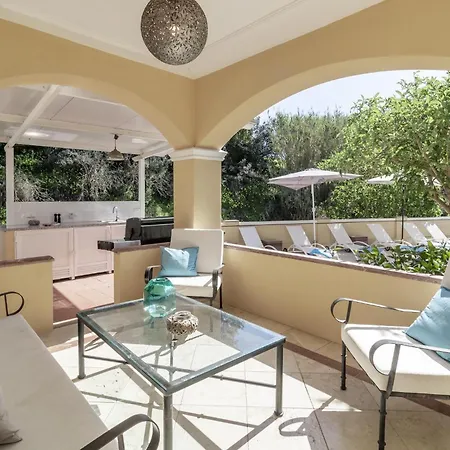 Marvelous Mansion With Pool In M26 *